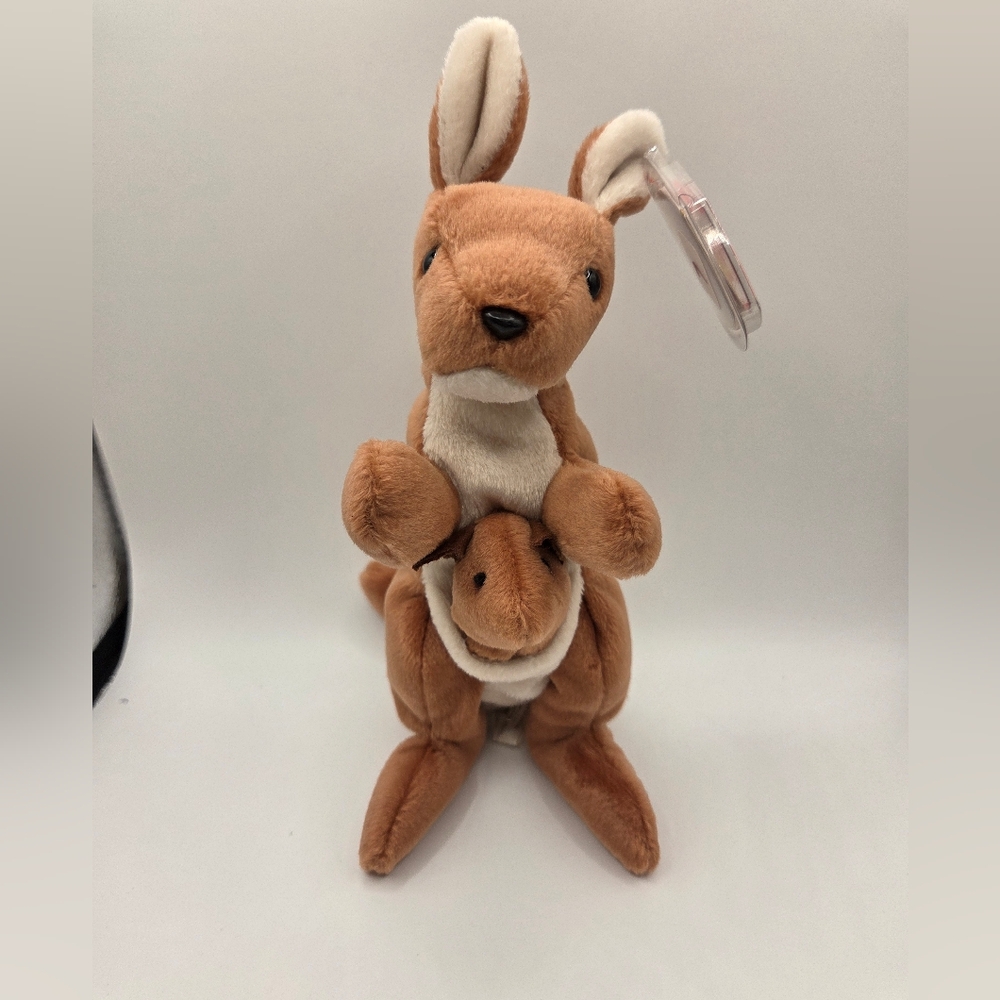1996 Pouch The Kangaroo Ty Beanie Baby